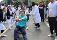 【凝心聚力 赛出风采】武宁县人民医院举行庆“五·一”职工拔河比赛