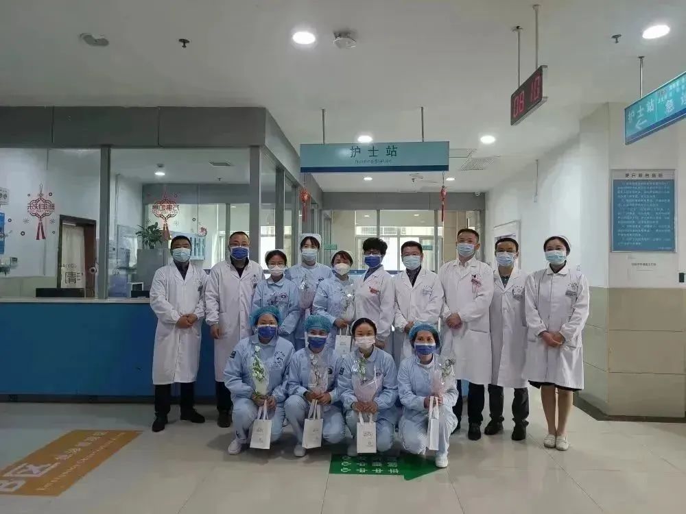 https://mmbiz.qpic.cn/mmbiz_jpg/OMoZ71ahOUBUaNtq05tveoTG1gicFBUSeIHHUvykGHGjBEibf4p7PBNvqF4J95UvHUuziaKIxbjH3R4vYmJmJPWUQ/640?wx_fmt=jpeg&wxfrom=5&wx_lazy=1&wx_co=1