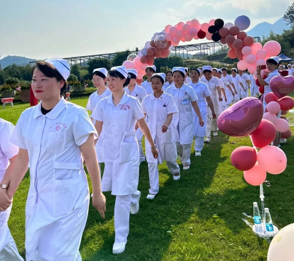 https://mmbiz.qpic.cn/mmbiz_jpg/OMoZ71ahOUBUaNtq05tveoTG1gicFBUSeuIZpCv8MibTQCaPamAZfR67kPiaMGYDKiamx1rItOa6nZgd1oaibJl0kxQ/640?wx_fmt=jpeg&wxfrom=5&wx_lazy=1&wx_co=1