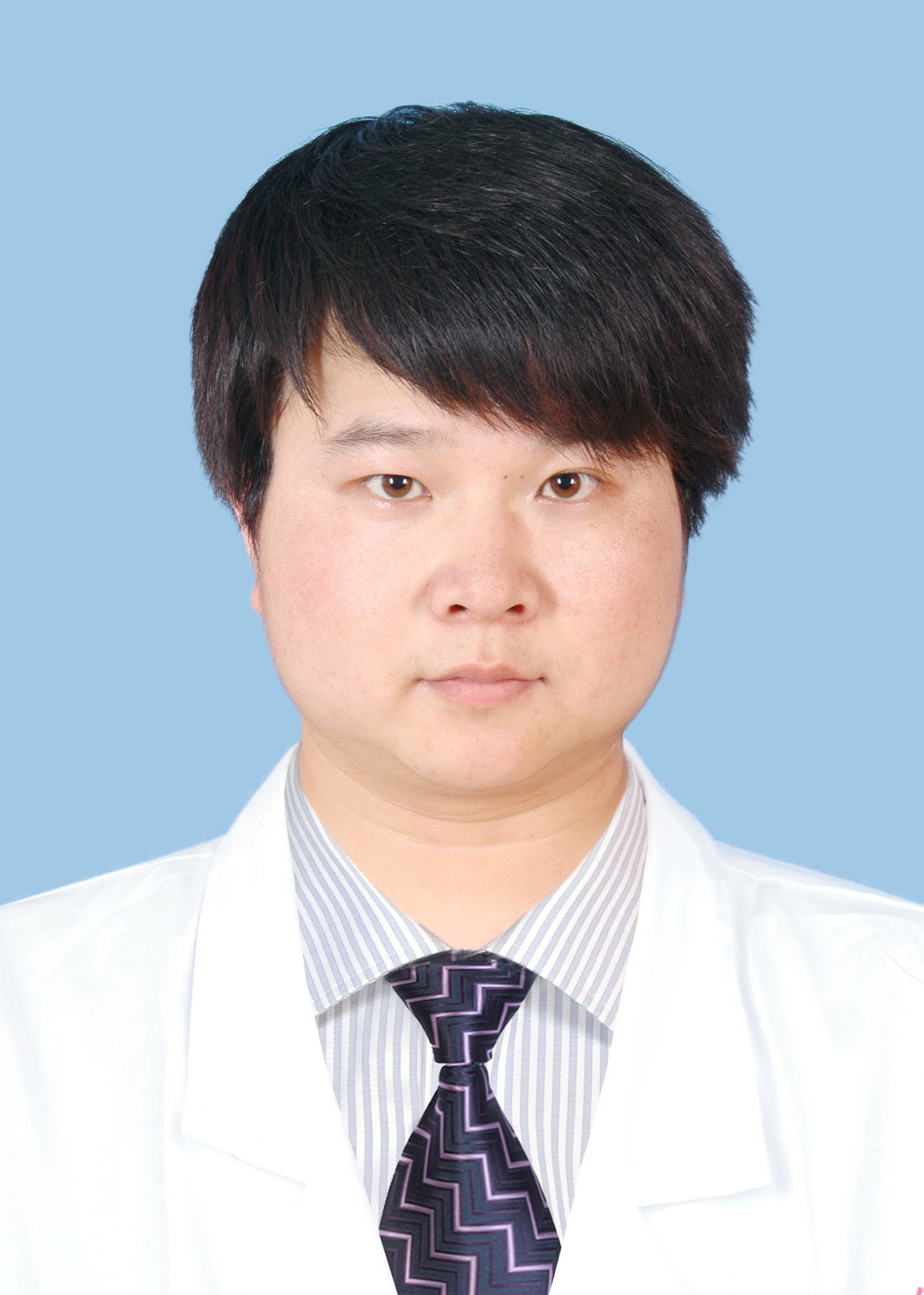 主治医师 曹勇洁