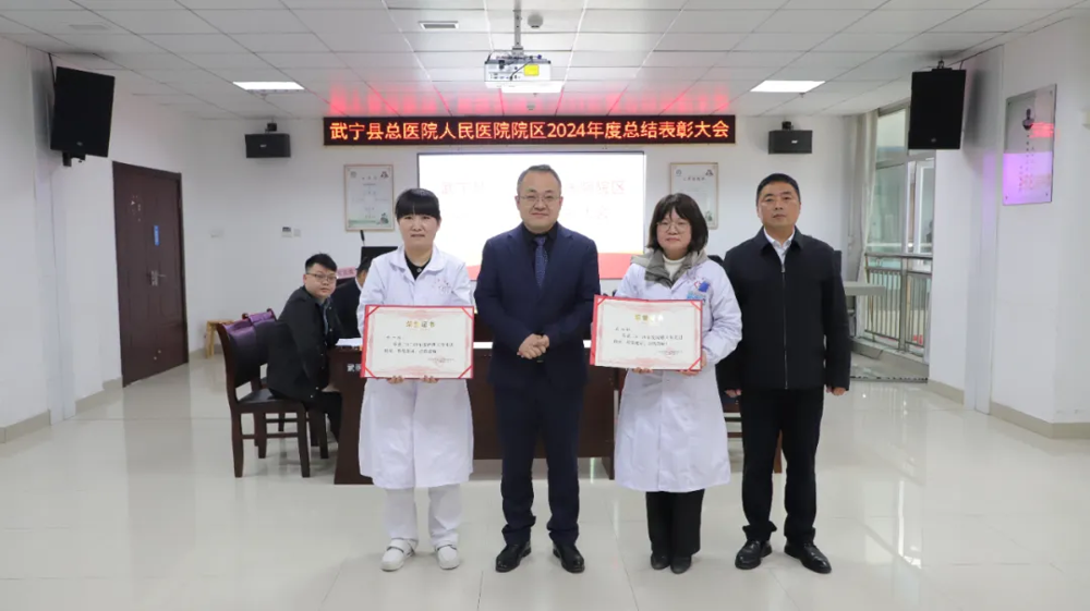 18d99023f1c744fe83e8032ae5ed66f2.png
