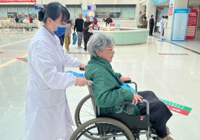 武宁县总医院人民医院院区门诊一站式服务中心：小小微信群   服务“零距离”